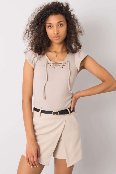 Bluzka Model DHJ-BZ-13301.34P Beige - Italy Moda Bluzka Model DHJ-BZ-13301.34P Beige - Italy Moda