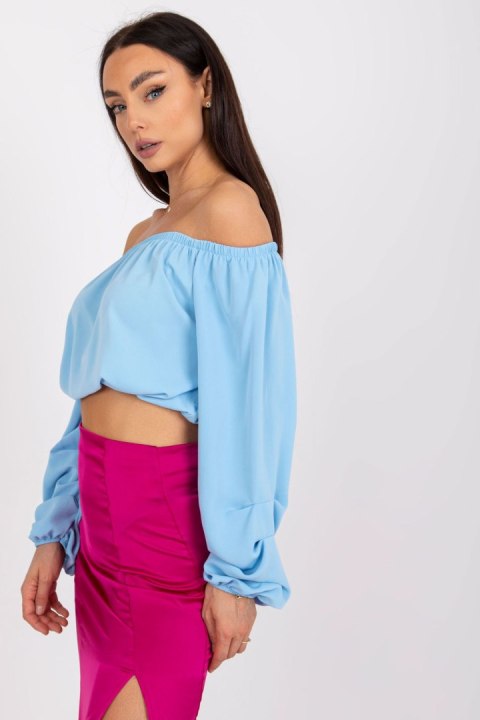 Bluzka Model DHJ-BZ-6816.57 Light Blue - Italy Moda Bluzka Model DHJ-BZ-6816.57 Light Blue - Italy Moda