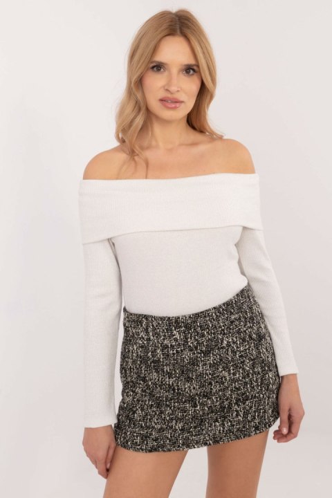 Sweter Damski Model DHJ-SW-A2449.33 Ecru - Italy Moda Sweter Damski Model DHJ-SW-A2449.33 Ecru - Italy Moda