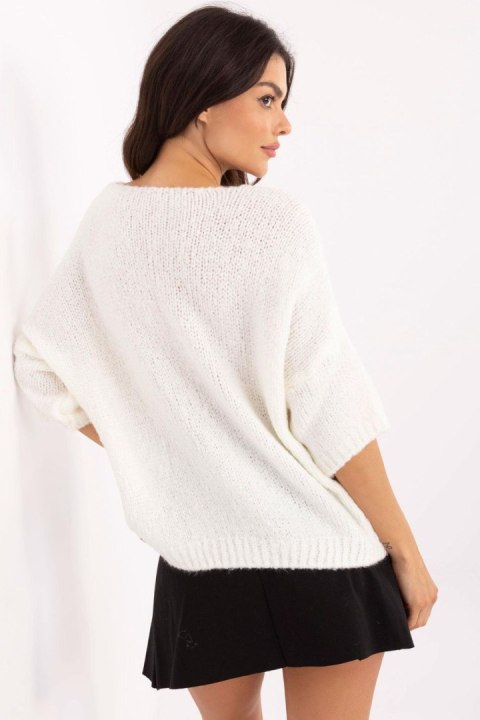 Sweter Damski Model MI-SW-2103.07 Ecru - Italy Moda Sweter Damski Model MI-SW-2103.07 Ecru - Italy Moda