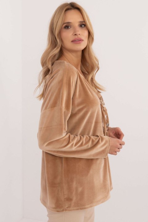 Bluzka Model DHJ-BZ-19916.03P Camel - Italy Moda Bluzka Model DHJ-BZ-19916.03P Camel - Italy Moda