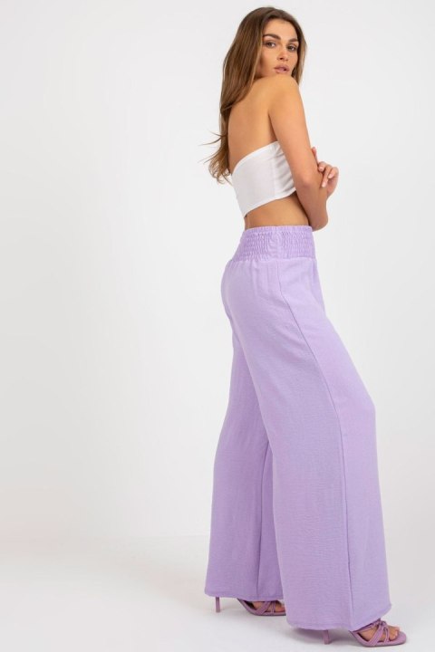 Spodnie Damskie Model DHJ-SP-8390.70 Light Violet - Italy Moda Spodnie Damskie Model DHJ-SP-8390.70 Light Violet - Italy Moda