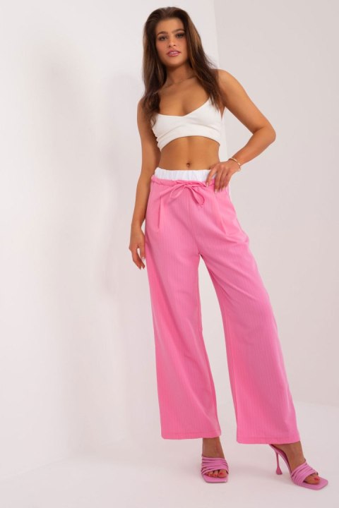 Spodnie Damskie Model DHJ-SP-A7327TRT2.32 Pink - Italy Moda Spodnie Damskie Model DHJ-SP-A7327TRT2.32 Pink - Italy Moda