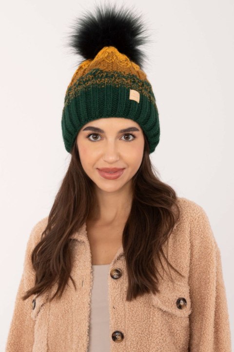 Czapka Model JK-CZ-52.17 Dark Green - Rue Paris Czapka Model JK-CZ-52.17 Dark Green - Rue Paris