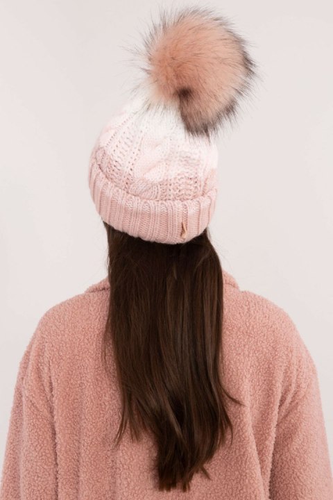 Czapka Model JK-CZ-52.31 Light Pink - Rue Paris Czapka Model JK-CZ-52.31 Light Pink - Rue Paris