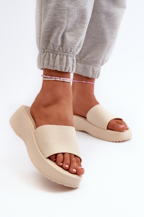 Sandał Klapki Model Vimarils 695-01 Light Beige - Step in style Sandał Klapki Model Vimarils 695-01 Light Beige - Step in style