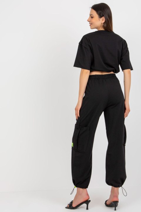 Spodnie Komplet Model BA-KMPL-Z-236.01 Black - Badu Spodnie Komplet Model BA-KMPL-Z-236.01 Black - Badu