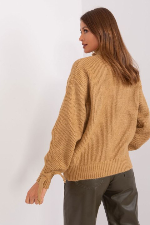 Sweter Damski Model BA-SW-0305.24P Camel - Badu Sweter Damski Model BA-SW-0305.24P Camel - Badu