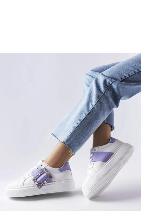 Białe sneakersy zdobione fioletową klamerką Ike - Solea Białe sneakersy zdobione fioletową klamerką Ike - Solea