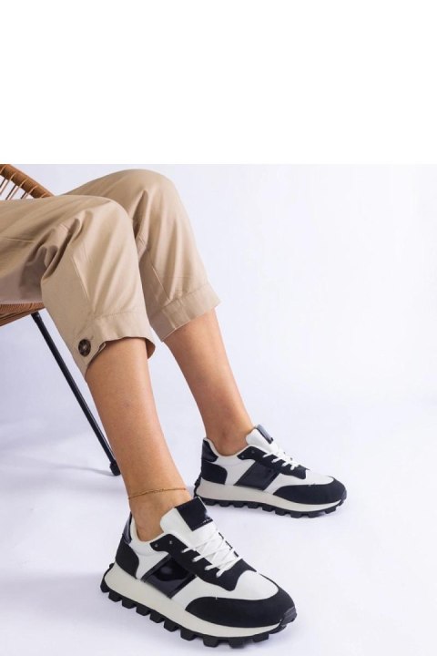 Czarne sneakersy z widocznym protektorem Restia - Solea Czarne sneakersy z widocznym protektorem Restia - Solea