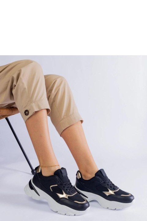 Czarne sneakersy na masywnej podeszwie Torreza - Solea Czarne sneakersy na masywnej podeszwie Torreza - Solea