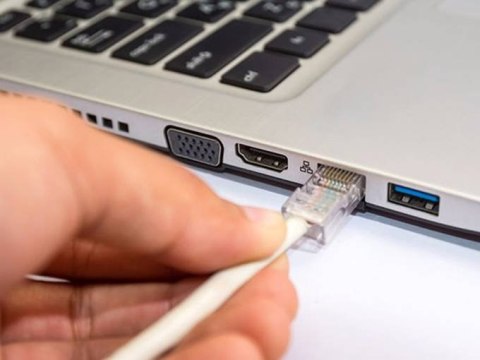 Kabel sieciowy LAN CAT5E RJ45 SKRĘTKA ETHERNET 5 m 13133 Kabel sieciowy LAN CAT5E RJ45 SKRĘTKA ETHERNET 5 m 13133