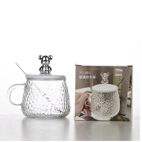 Szklanka młotkowana z uchem z pokrywką i łyżeczką miś do kawy, drinków 1szt 350ml KB05 Szklanka młotkowana z uchem z pokrywką i łyżeczką miś do kawy, drinków 1szt 350ml KB05